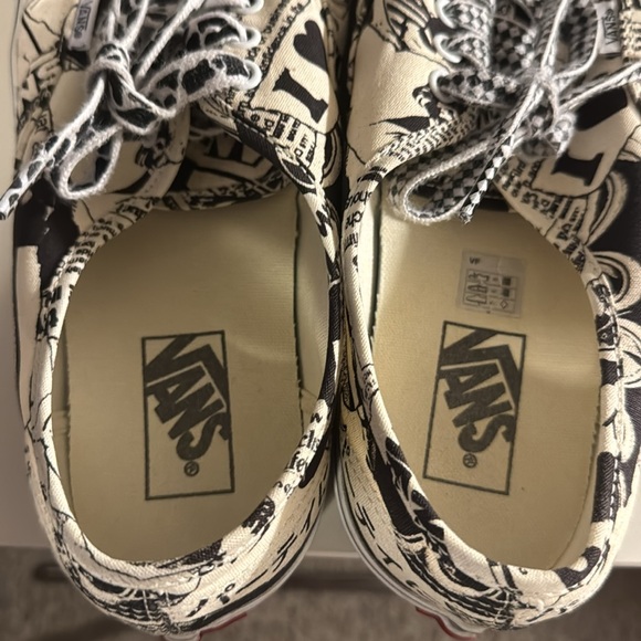 Vans - Picture 6 of 7